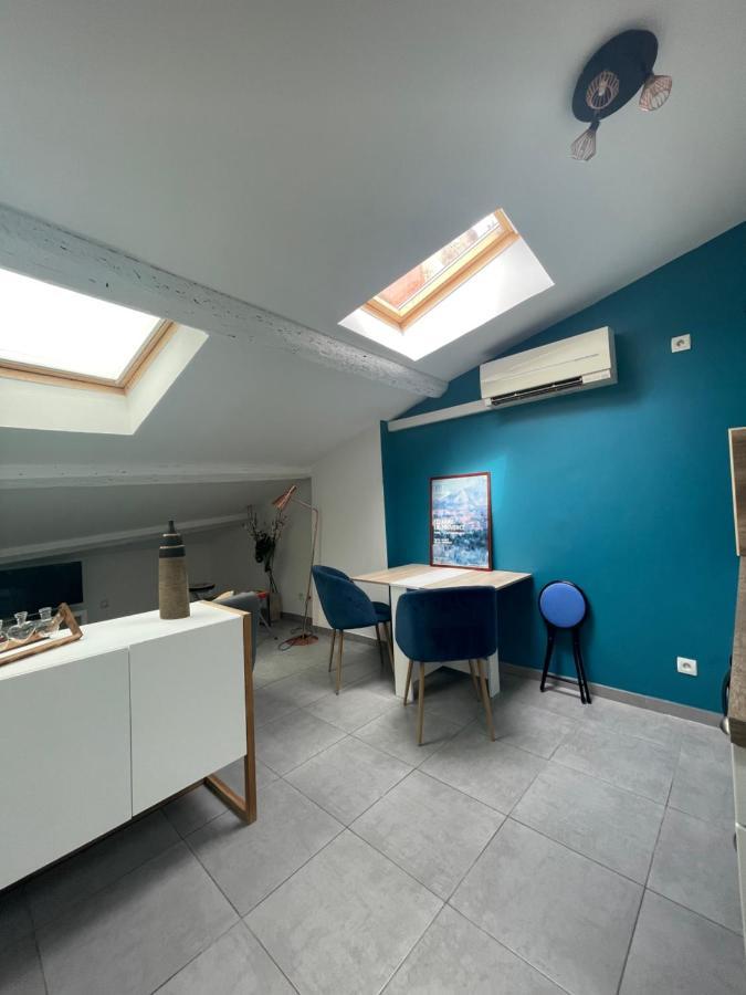 Appartement Climatise Centre-Ville De Narbonne Dans Comble 4 Couchages Exterior photo